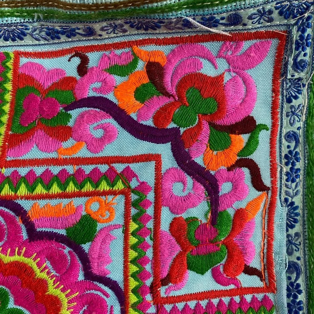 Boho Embroidery Multi-Color Flowers Weekender Hobo Tote Pom-Poms Inside Zip #02 - Picture 15 of 15